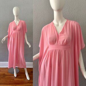 Vintage 60s 70s Pink Caftan Nylon Crepe MISTEE Hippie Boho Kaftan Nightgown